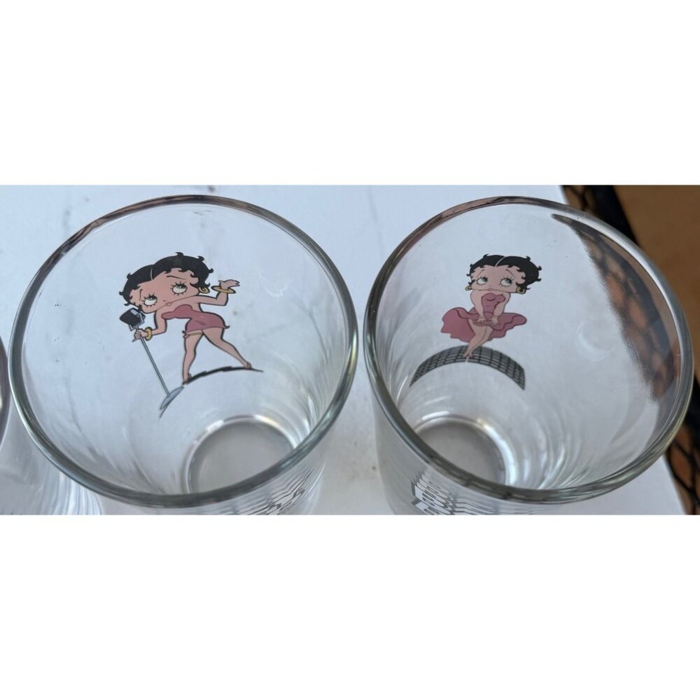 Set of 4 Betty Boop Classic Collectible 16 oz. Drinking Glasses 6" Tall (READ) - Picture 16 of 16